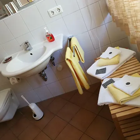 Ammersee Ferienwohnung Апартаменты *